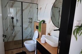 , כינר סוויטות יוקרה - חדר רחצה פרטי